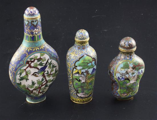 Three Chinese cloisonne enamel snuff bottles and stoppers, early 20th century, 8cm